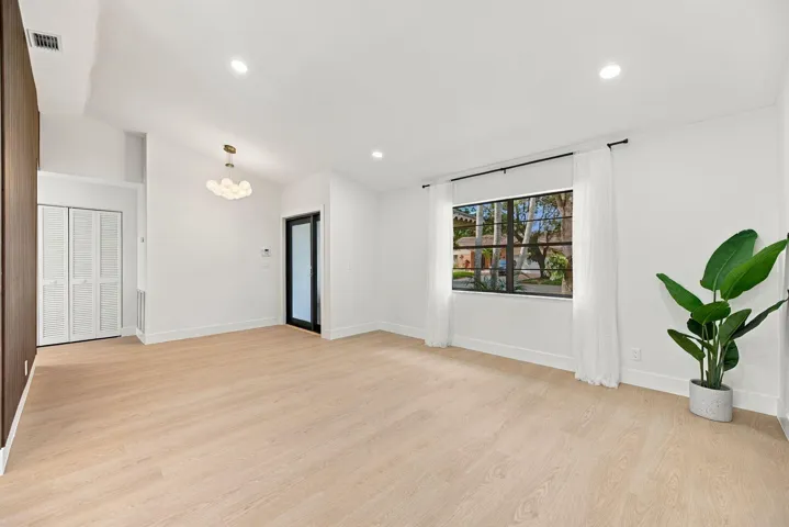 10-web-or-mls-10742-nw-18th-ct