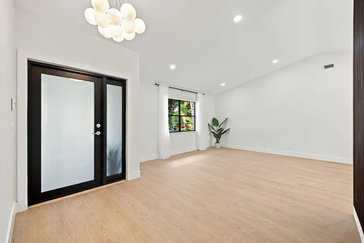 9-web-or-mls-10742-nw-18th-ct