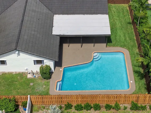 66-web-or-mls-10742-nw-18th-ct