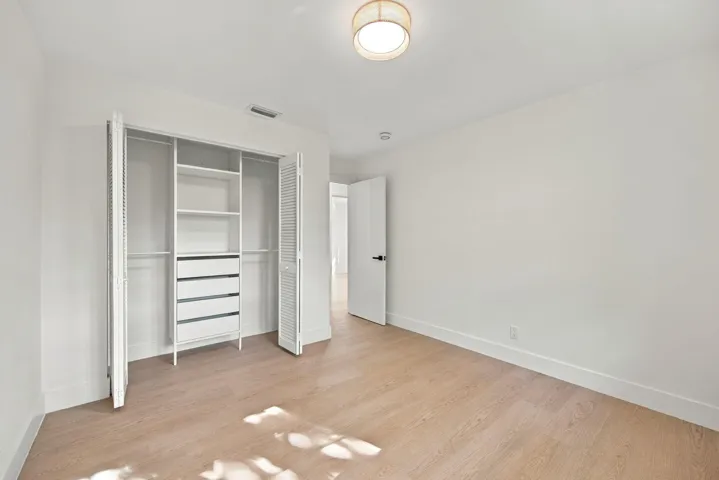 39-web-or-mls-10742-nw-18th-ct