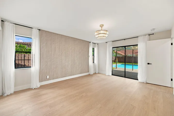 30-web-or-mls-10742-nw-18th-ct