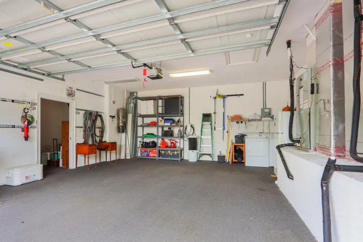 garage