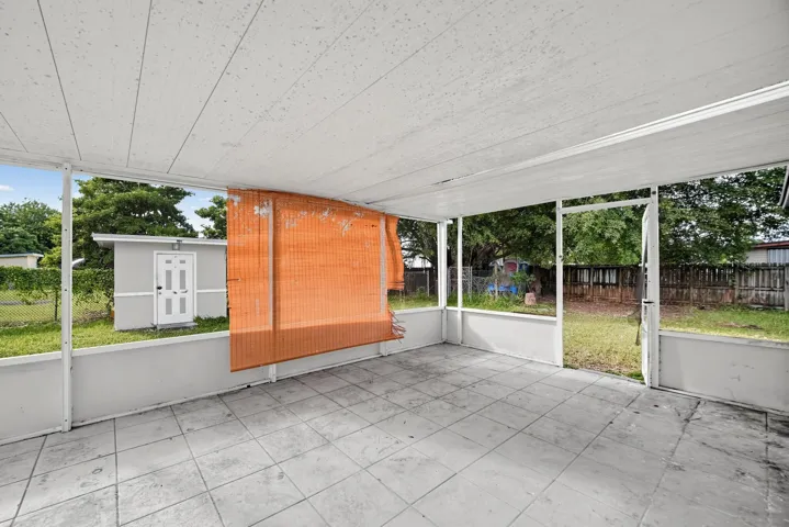 01_26438_SW_134th_Ave-Exterior-0326