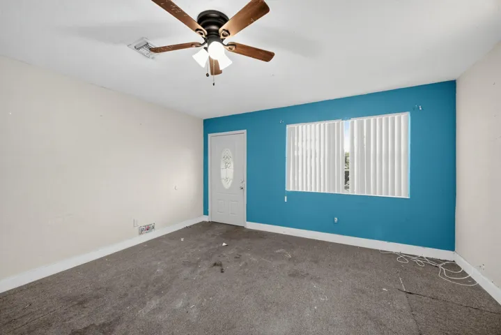 16_26438_SW_134th_Ave-Living_room-0307