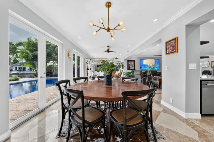 018-061-Dining Room-4000x2662