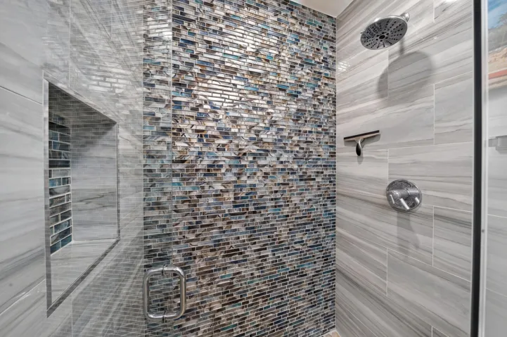 062-074-Bathroom-4096x2724