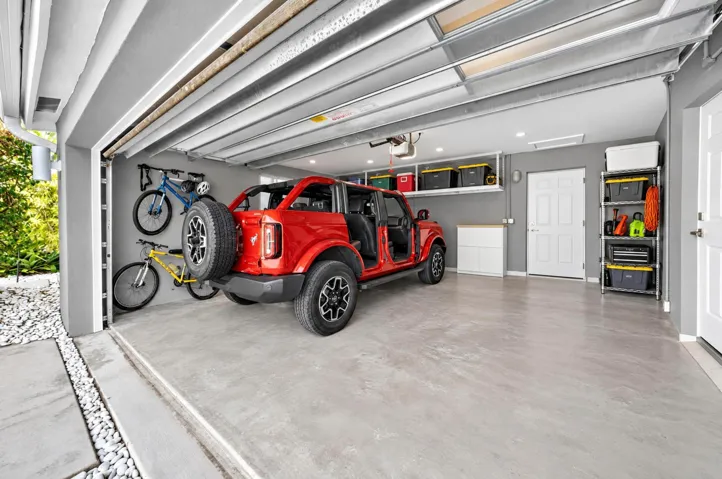 073-005-Garage-4000x2656