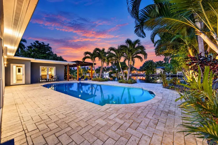 069-030-Patio-4000x2675