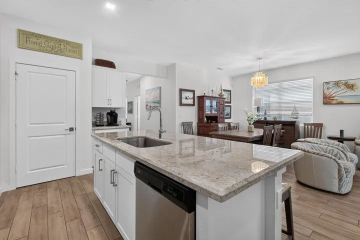 7238SEPineValleyCt(18)