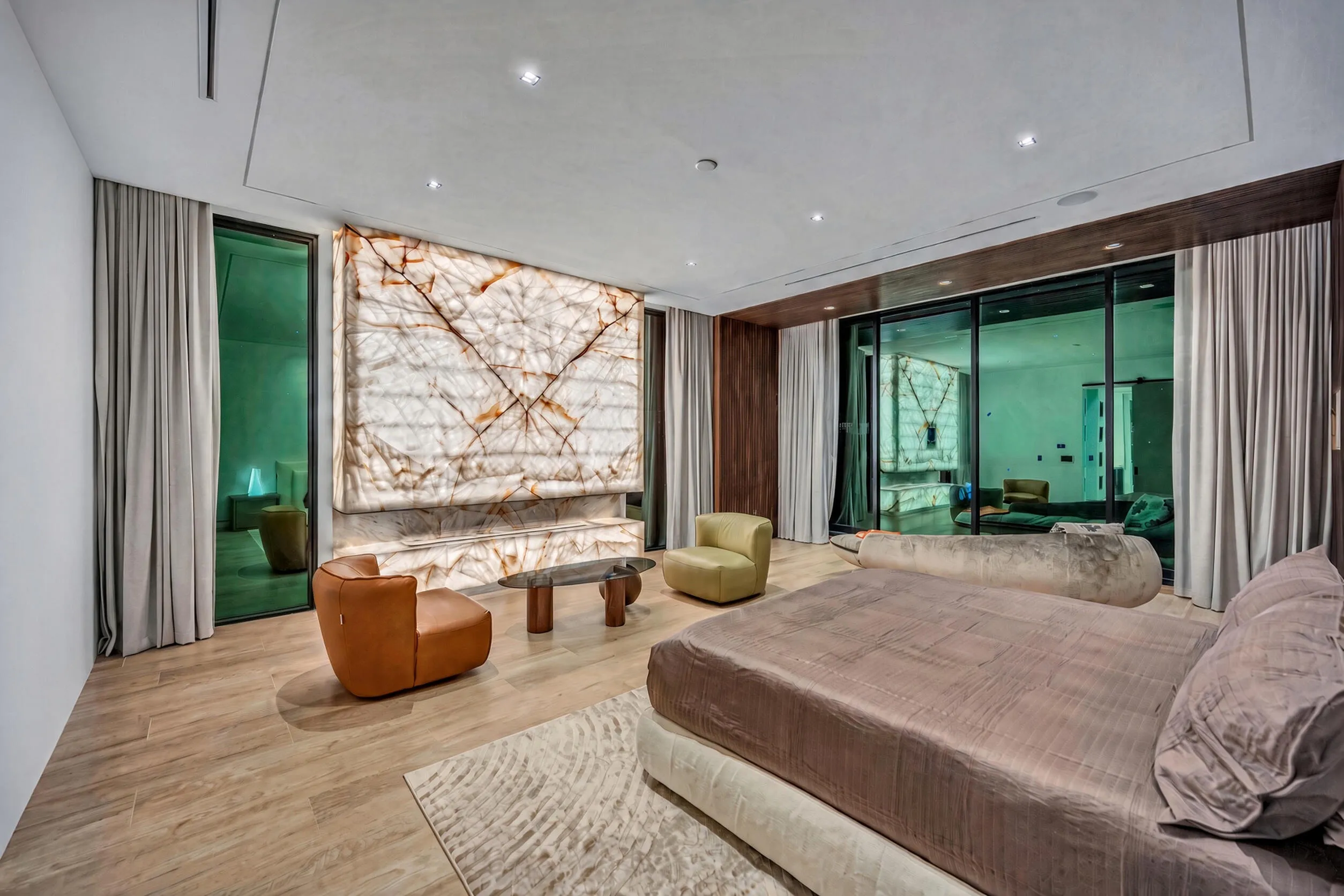 Property photo 38