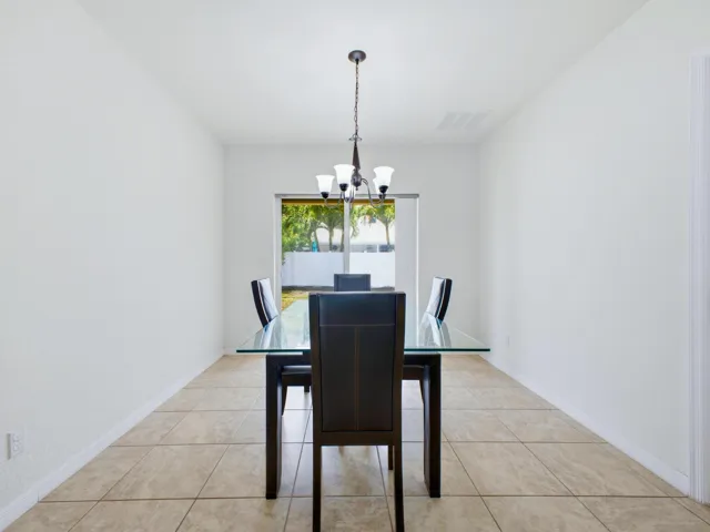 Dining_4