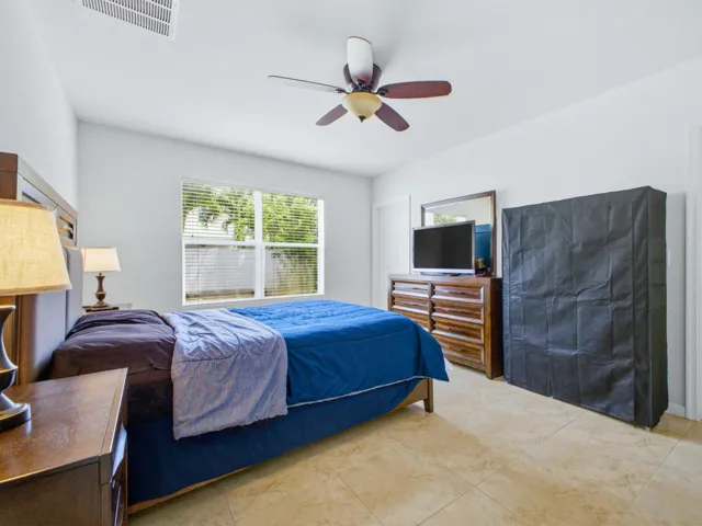 Primary_Bedroom_1_[2]