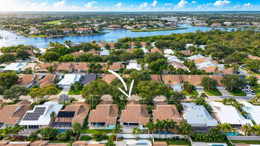 325 Leeward Drive
