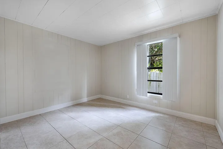 Bedroom #1