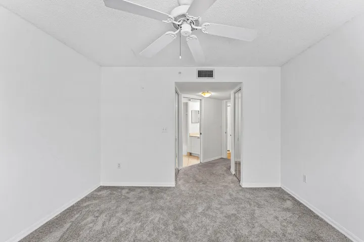 018-200CrestwoodCourtNorth-211-RoyalPalm