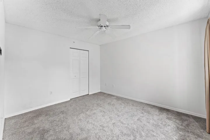 021-200CrestwoodCourtNorth-211-RoyalPalm