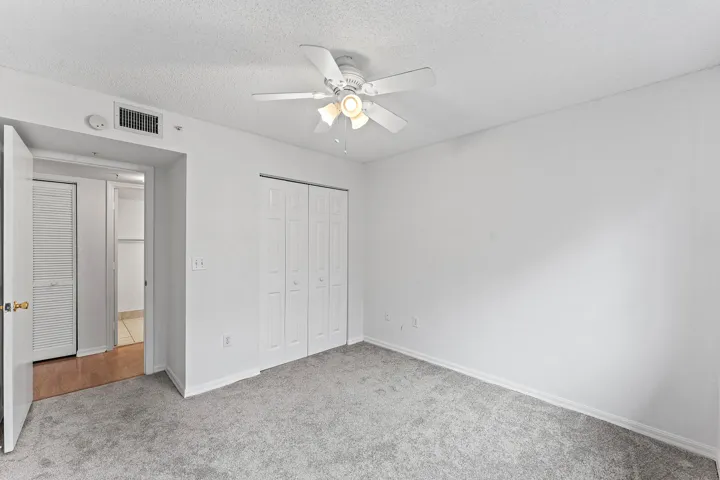 023-200CrestwoodCourtNorth-211-RoyalPalm