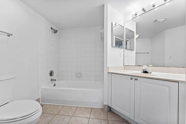020-200CrestwoodCourtNorth-211-RoyalPalm