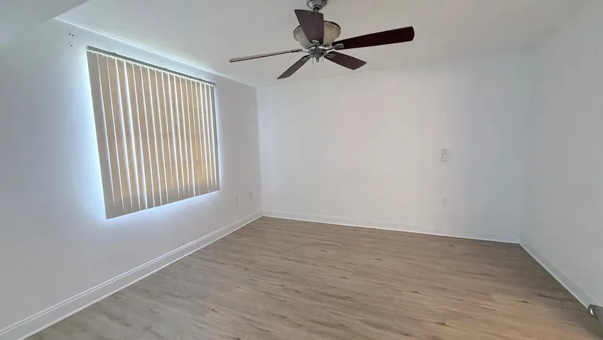 09-bedroom-2