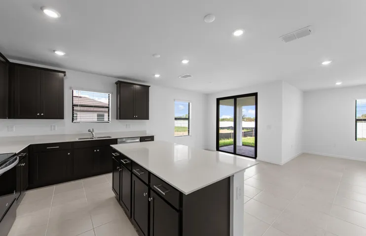 SWFL_CX_CAL_09600_Hanover_Kitchen 1