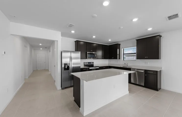 SWFL_CX_CAL_09600_Hanover_Kitchen 6