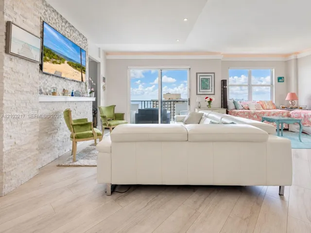 Photo 37