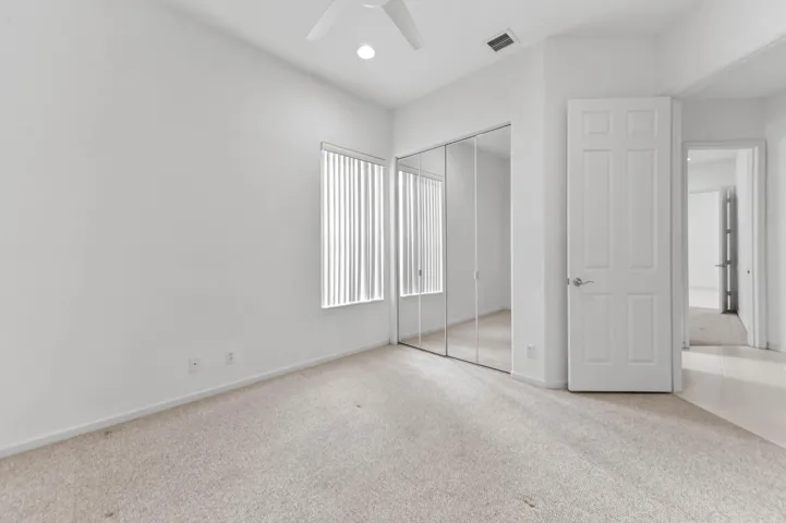 20 bedroom 02