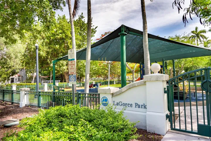 La Gorce Park