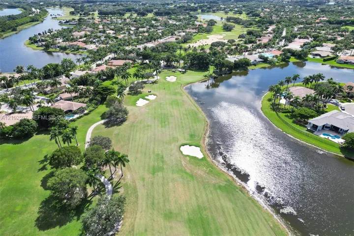 Weston Hills Country Club