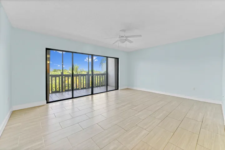 07 Living room 03