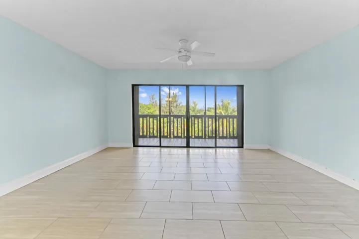 06 Living room 02