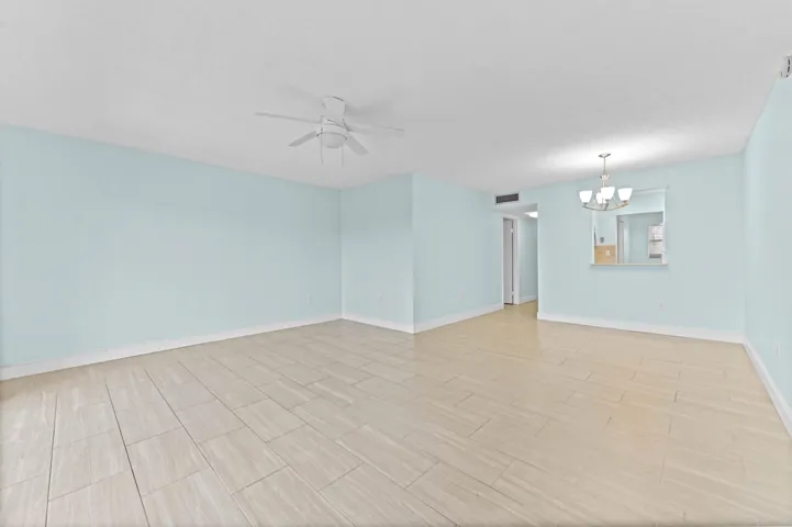 08 Living room 04
