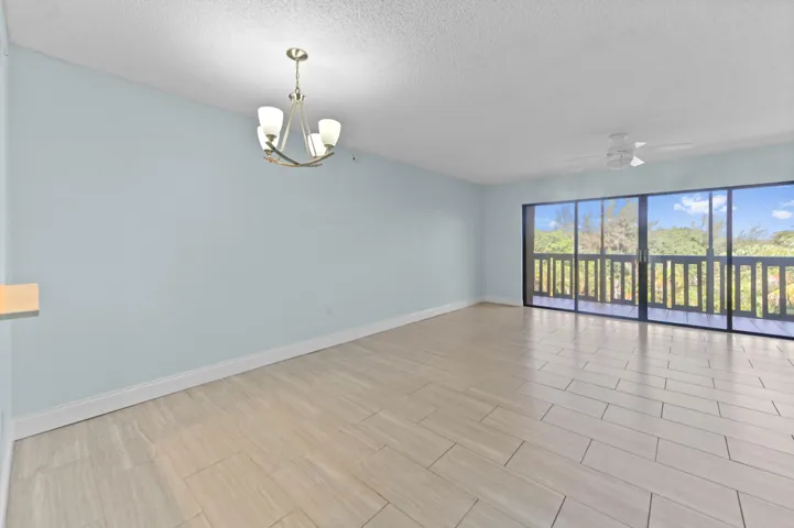 05 Dining area 01