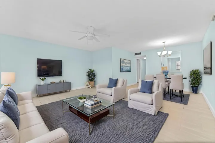 08-Living-room-04-VS