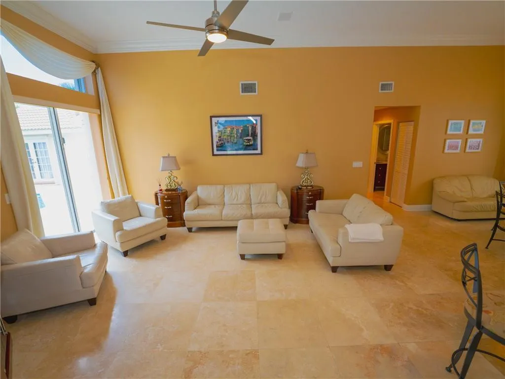 Property photo 63