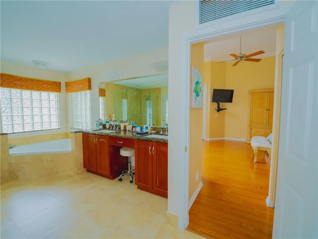 Property photo 74