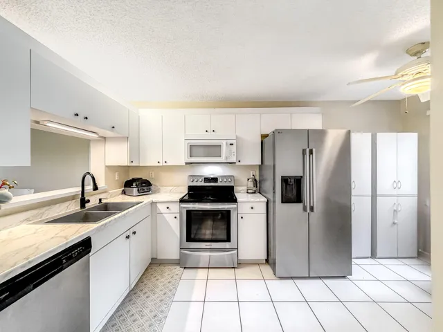 29-web-or-mls-JOY_055450