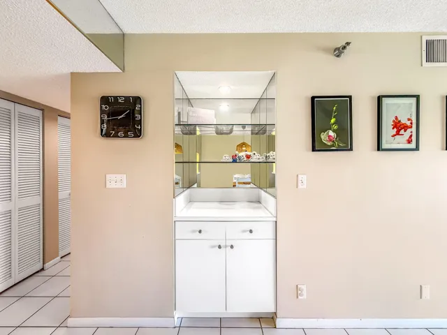 40-web-or-mls-JOY_055505