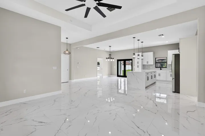 21-web-or-mls-5P1A6137