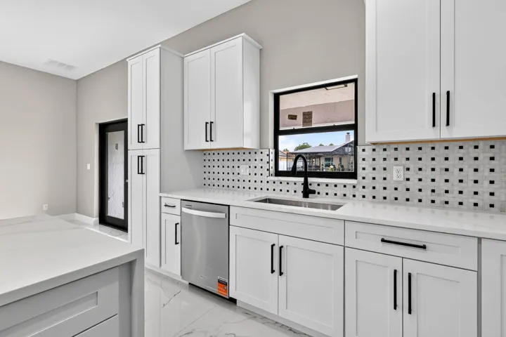18-web-or-mls-5P1A6122
