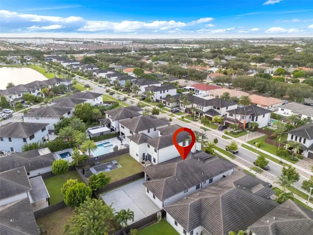 Photo 29