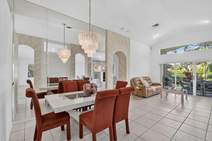 Formal Dining