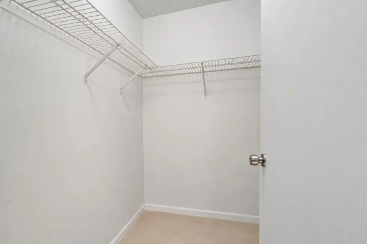 37-web-or-mls-266B7DBF-5D31-4F12-9143-CE
