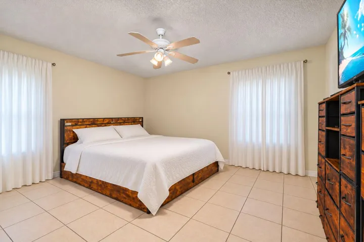 39-web-or-mls-67D85DF1-8739-4D8F-93DA-D1