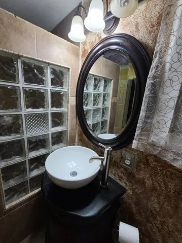 Master Vanity