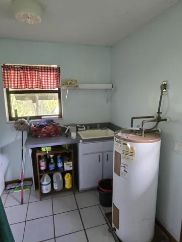 Laundry / Mud Room
