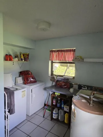 Laundry / Mud Room