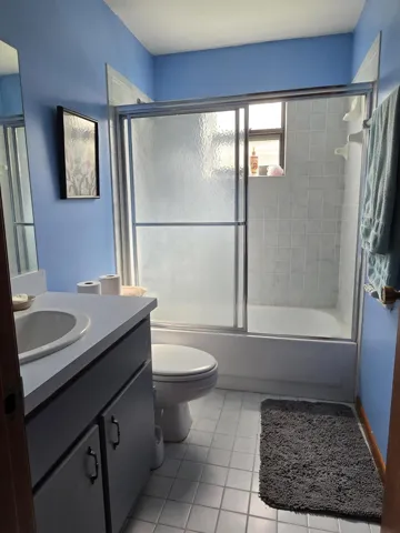 2nd Bathroom