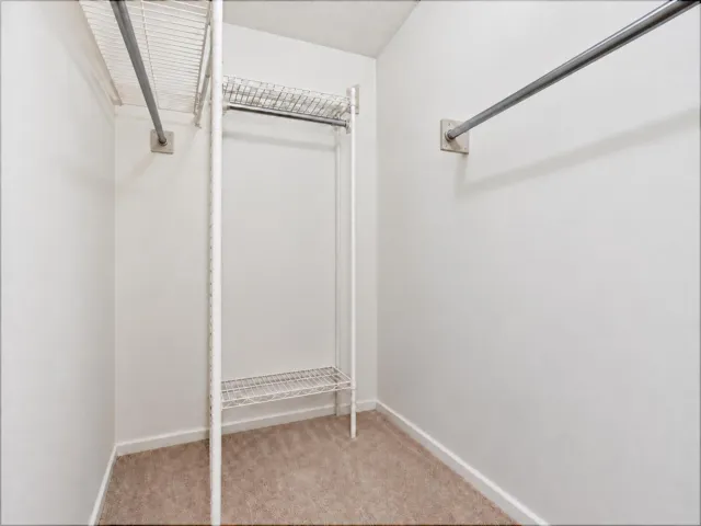 Bedroom2-Closet
