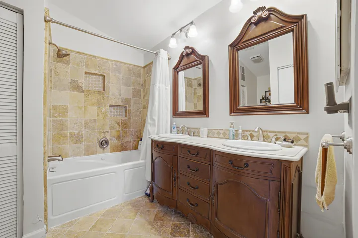 Bedroom2-Bathroom